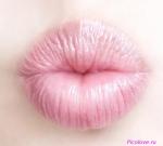 resized_kiss_woman_lips_new.jpg